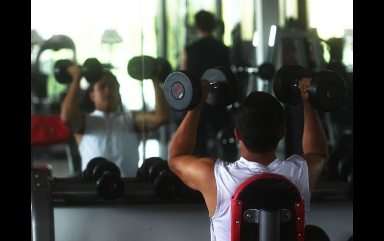 La meta de los fisicoculturistas es aumentar músculo de cualquier manera posible, por eso recurren a alternativas poco naturales. EL INFORMADOR / ARCHIVO