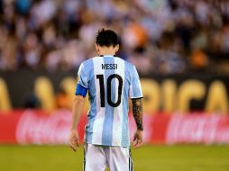 Messi reaccionó desesperado tras la derrota de ayer; su carácter sensible lo llevó hasta las lágrimas. EFE / L. W. Smith