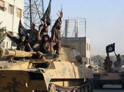 A pesar de los esfuerzos del Ejército, no parece que la caída de Al Raqa vaya a ser inminente. AP / ARCHIVO