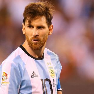 Messi es lo más grande y hay que cuidarlo: Macri