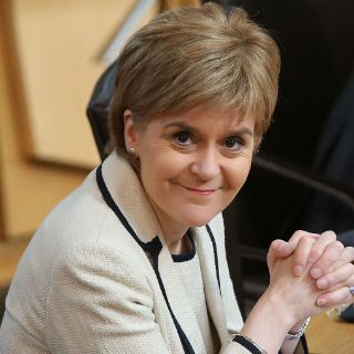 Jefa de gobierno de Escocia viajará a Bruselas el miércoles