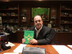 Ibarra de la Mora señala que en breve el libro quedará terminado en su versión digital, para que lo lean todas las personas que deseen. EL INFORMADOR / F. Atilano