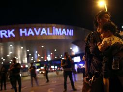 El principal reto en estos momentos es ayudar a los mexicanos varados para que regresen a su nación o prosigan con su viaje. EFE / S. Suna