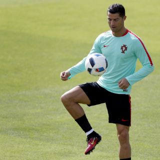Portugal va ante Polonia por su pase a semifinales en la Euro