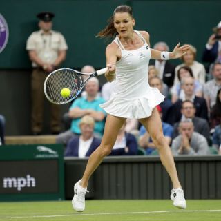 Radwanska clasifica a segunda ronda de Wimbledon