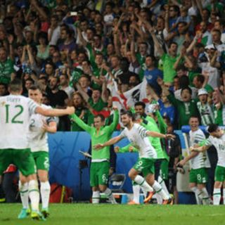 París condecora a aficionados de Irlanda e Irlanda del Norte