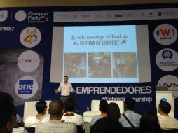 Álvaro Aguilar, fundador de la empresa tapatía Cuarto de kilo, dio consejos en Campus Party. EL INFORMADOR / M. Villanueva