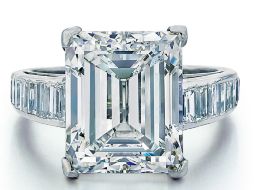 Donald Trump y Marla Maples se casaron en 1993 en una lujosa ceremonia en el hotel The Plaza. AP / ARCHIVO