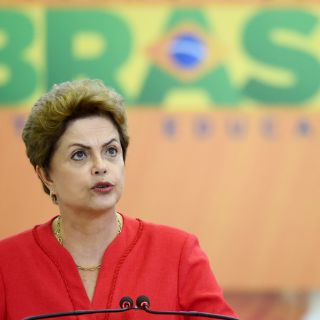 Organizan colecta para costear viajes a Rousseff