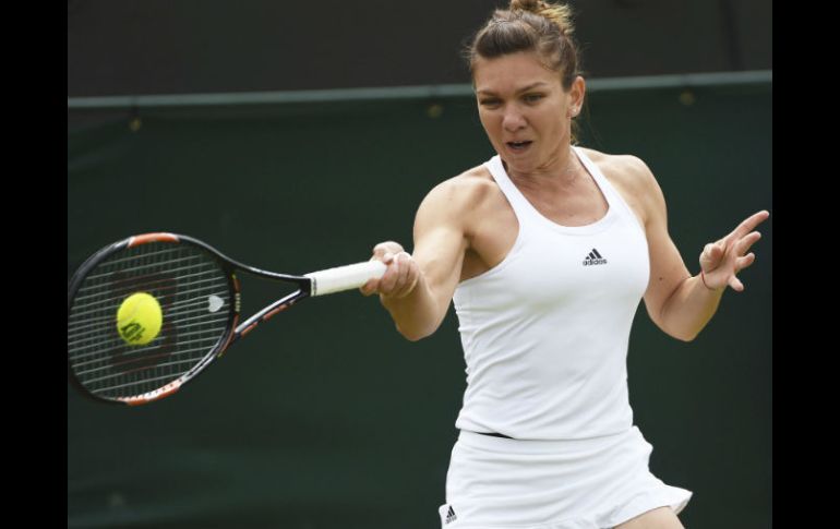 En tercera ronda, la rumana se verá las caras con la holandesa Kiki Bertens, por el pase a los octavos de final. EFE / F. Arrizabalaga