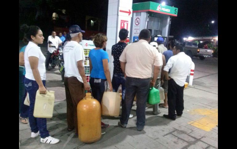 Esperan que la tarde de este jueves el suministro de combustible se normalice en los expendios de Chiapas. SUN / ARCHIVO