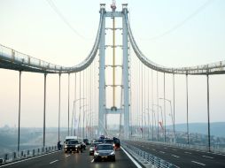 El puente de Osmangazi se encuentra sobre el Golfo de Izmit, a unos 50 kilómetros al este de Estambul. AFP / K. Ozer