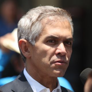 Mancera descarta intervenir en elección interna del PRD