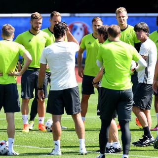 La Selección de Alemania busca histórico triunfo ante Italia