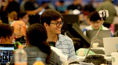 En los 75 mil metros cuadros que engloban el Campus Party, se montaron 11 escenarios. EL INFORMADOR / A. Hinojosa