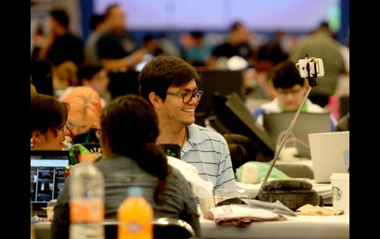 En los 75 mil metros cuadros que engloban el Campus Party, se montaron 11 escenarios. EL INFORMADOR / A. Hinojosa