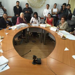 Responden polémicas culturales a medias