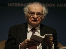 Yves Bonnefoy. Su nombre figuró en varias ocasiones en las quinielas para el Nobel de literatura. EL INFORMADOR / ARCHIVO