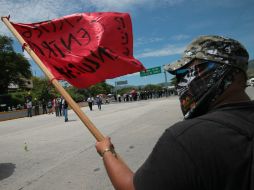 En tanto, la mayoría de las carreteras principales del estado continuaban cerradas al tránsito vehicular. EFE / J. de la Cruz