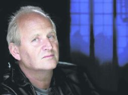 Señala que el libro empieza con la relación entre los lectores y escritores, sobre todo con la obsesión. ESPECIAL / RANDOM HOUSE