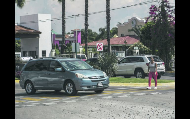 Crítica. Expertos aseguran que Paseo Jardín Real y Paseo San Arturo desfogarían el tránsito en Aviación y Acueducto. EL INFORMADOR / R. Tamayo