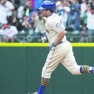 Marineros hunde a Orioles con barrida