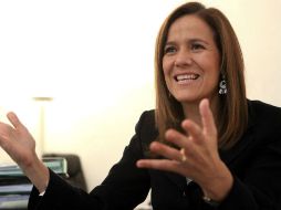 La esposa del ex presidente Calderón reconoce que los resultados de los comicios del 5 de junio fortalecen al partido. SUN / ARCHIVO