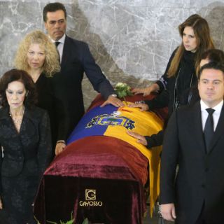 Rinden homenaje a Flavio Romero de Velasco