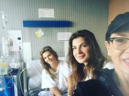 Yolanda Andrade sube a su cuenta de Instagram una fotografía de Montserrat y Yaya Kosikova en el hospital. INSTAGRAM / yolandaamor