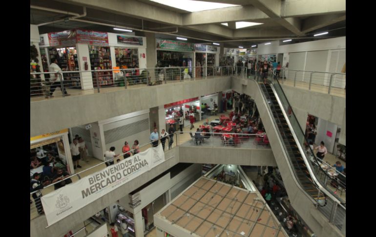 El Mercado cuenta con dos módulos de baños en la planta baja y primer piso. EL INFORMADOR / ARCHIVO