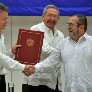 Jefe de las FARC ordena suspender extorsiones en Colombia