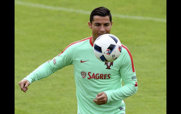 Sin duda, CR7 es un jugador referente en el encuentro que se disputará este miércoles entre las Selecciones de Portugal y Gales. AFP / F. Leong