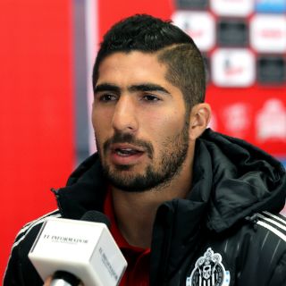 Bravo exige porque quiere lo mejor, dice Jair Pereira