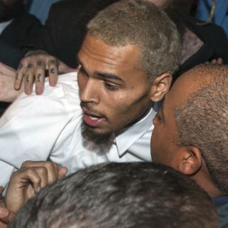 Chris Brown causa destrozos en casa de Ibiza