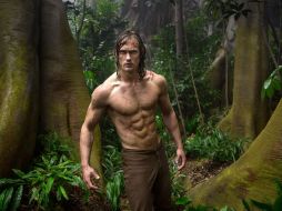 Alex Skarsgård pasó por un duro proceso consistente en dietas y rutinas de gimnasio para lograr tener un cuerpo de acero. ESPECIAL /