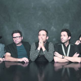 Love of Lesbian, entre los escenarios y el cine