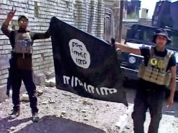 Los extremistas aplican duros castigos a todos aquellos que contravienen sus normas. AP /