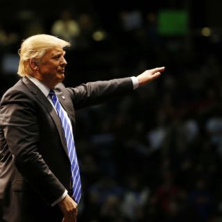 Hussein 'era bueno' al matar terroristas, dice Trump