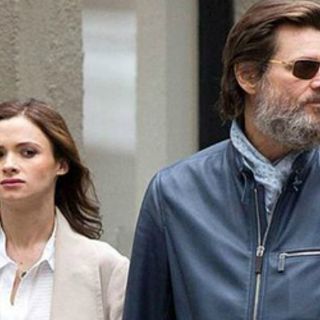 Dan a conocer nota suicida de la novia de Jim Carrey