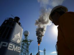 Como parte de la estrategia para reducir sus costos, las plataformas activas en aguas someras del Golfo de México disminuyó de 67 a 40. SUN /