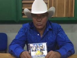 En el video, invita a sus seguidores a estar al pendiente de su grupo y del lanzamiento del próximo sencillo 'Una más'. YOUTUBE / Bronco Es Bronco