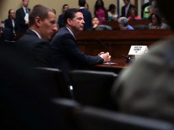 En su comparecencia ante el Congreso, Comey dice que Clinton no declaró bajo juramento el pasado sábado. AFP / A. Wong