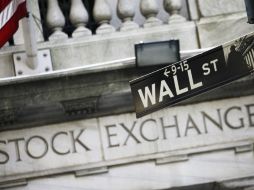 La bolsa neoyorquina se vio afectada por una caída en los precios del petróleo. AP / ARCHIVO