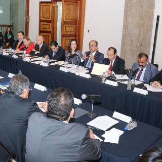 Suspender evaluación docente no es tema con SNTE, dice SEP