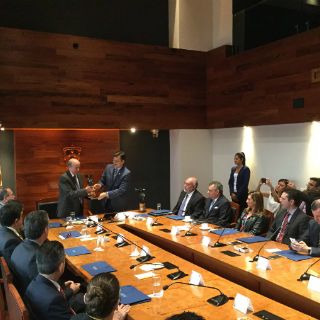 Bravo Padilla pide mejorar las condiciones del periodismo