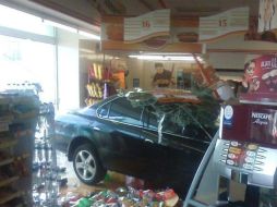 El hecho ocurrió poco antes de las 11:00 horas. Era una sucursal de una cadena de farmacias. TWITTER / @SaludZapopan