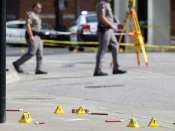 Antes de que fuera abatido luego de matar a cinco policías, Johnson dijo que su objetivo era 'matar a gente blanca'. AP / G. Herbert