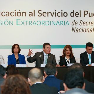 La SEP y SNTE reinician mesa de diálogo