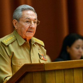 Raúl Castro reconoce que crisis en Venezuela afectó a Cuba