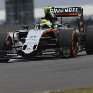 Sainz y Alonso pasan a la Q3 en Silverstone